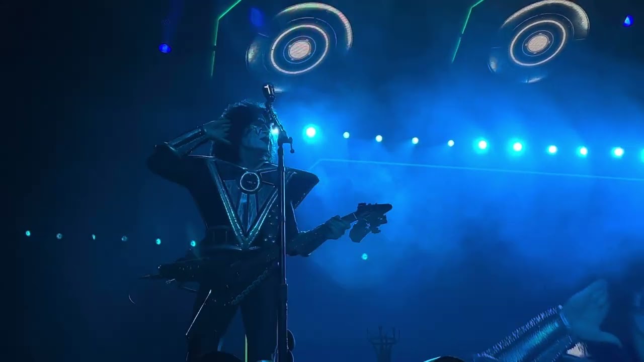 KISS - Tommy Thayer Guitar Solo - The O2 Arena London, England 7/5/23