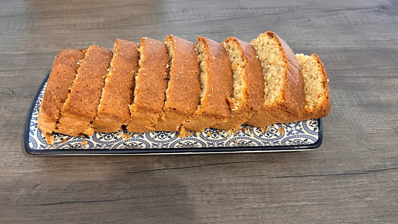 CAKE AUX NOISETTES GRILLÉES / #recette pas à pas // A tester absolument