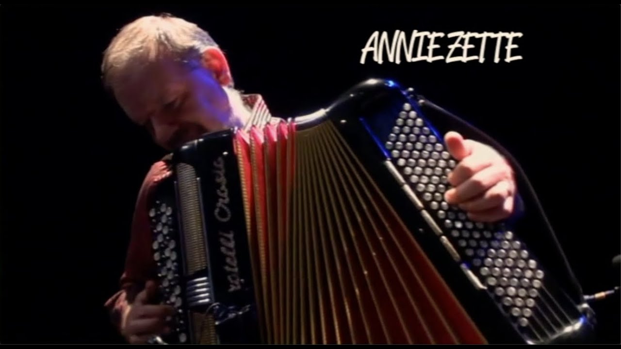ANNIE ZETTE (F. Parisi) par 