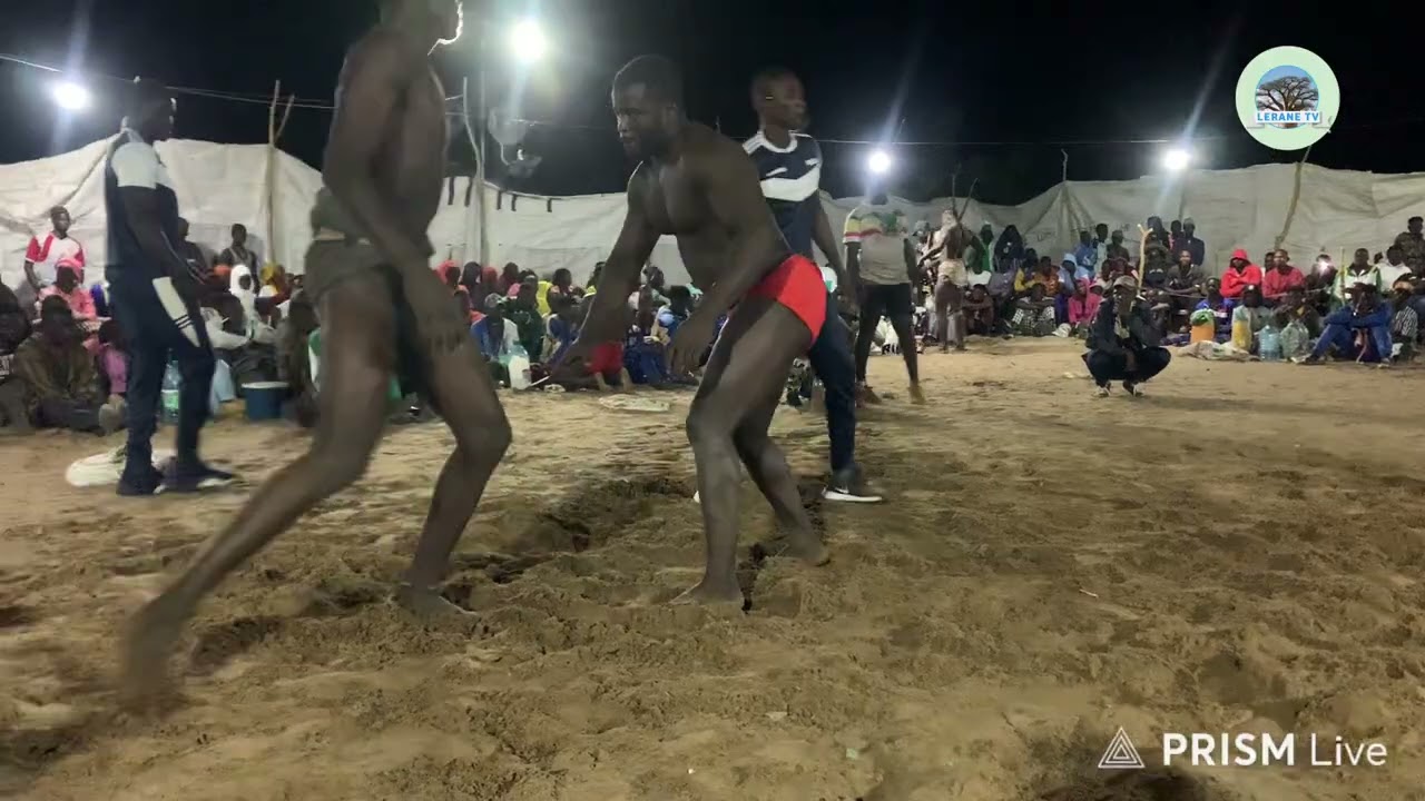 Combat cheikh tidiane vs dedjé poids lourds à Leane coly 