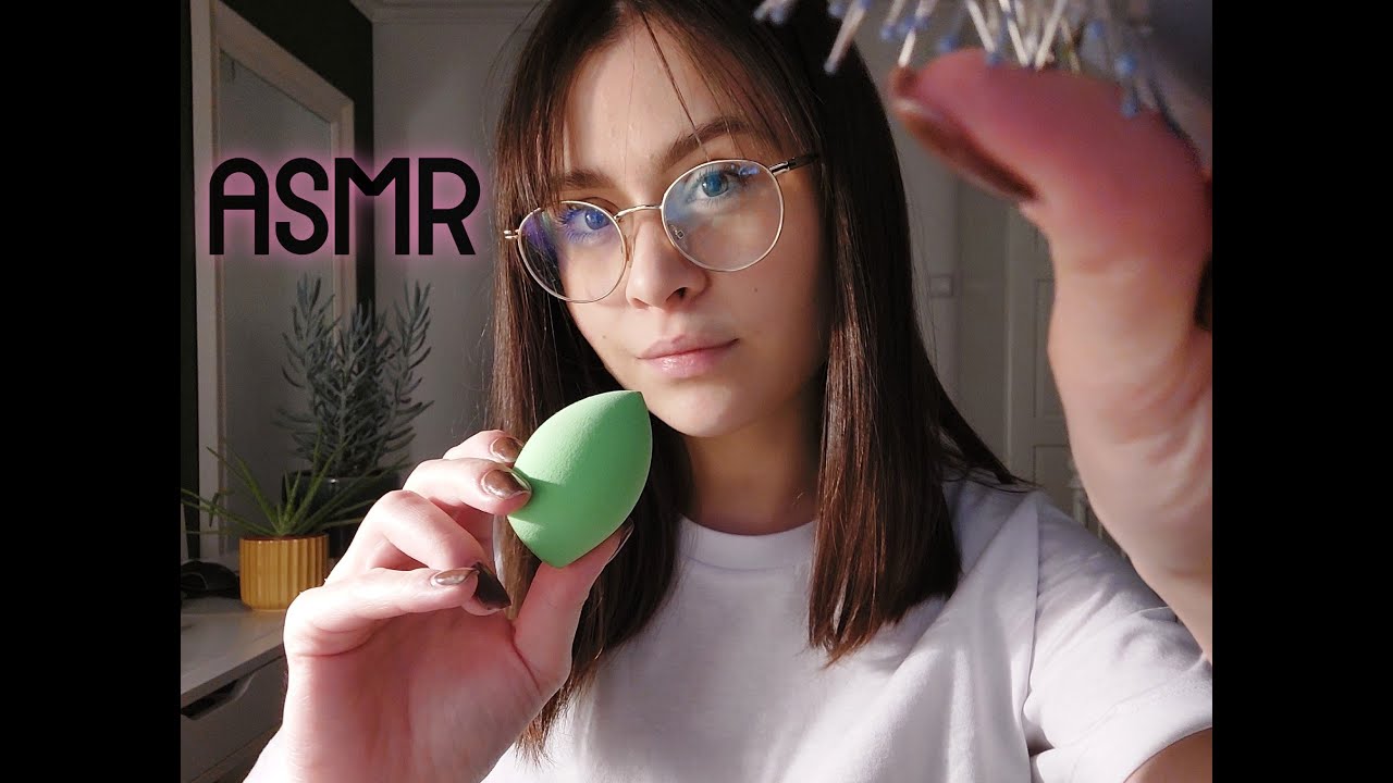 [ASMR po polsku] Koleżanka robi Ci makijaż - Makeup Roleplay