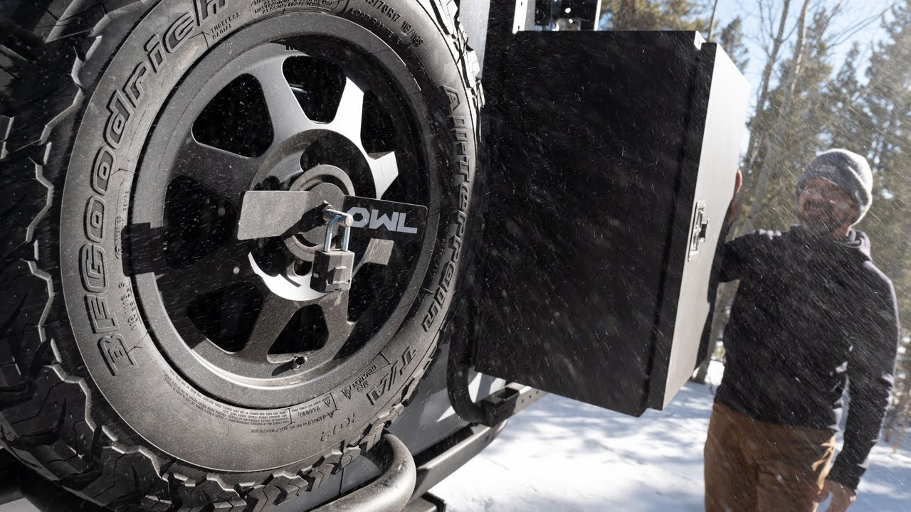 V12E3: Owl Vans Ladder, Tire Carrier, and Box