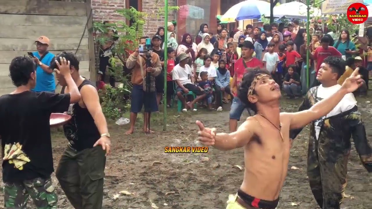 YANG KESURUPAN DI TARUNO MULYO live DS Botomulyo cepiring Kendal 