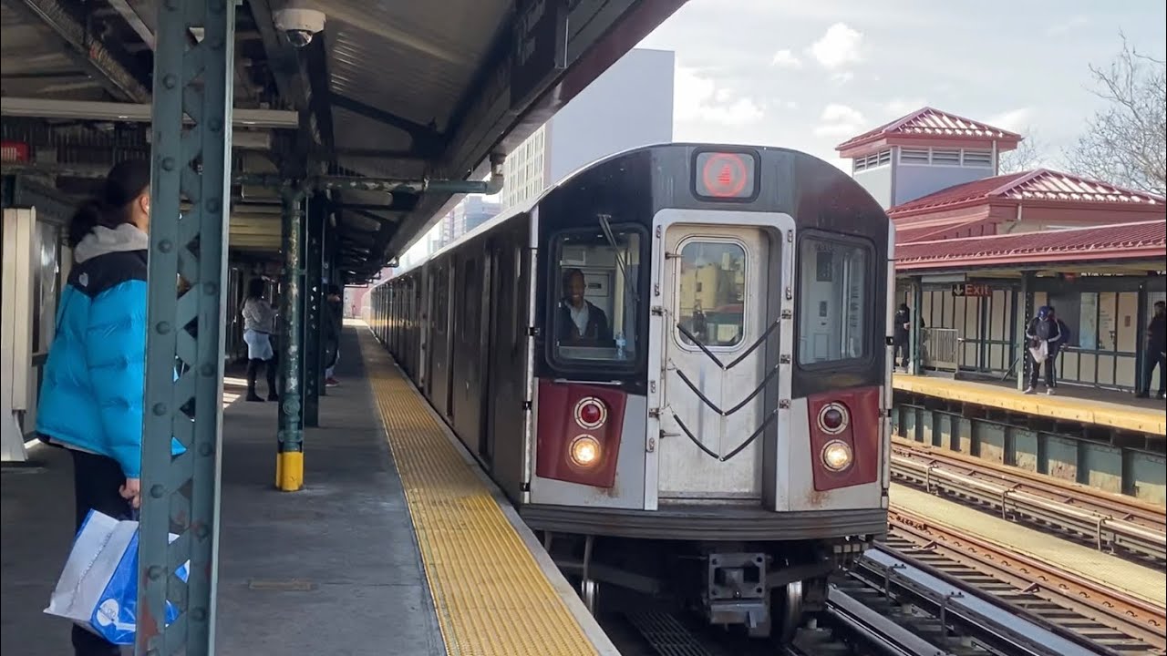 IRT Jerome Ave Line: (4) Lcl/Exp Trains with NIS (5) Train and School Car @ 170th St (R142, R142A)