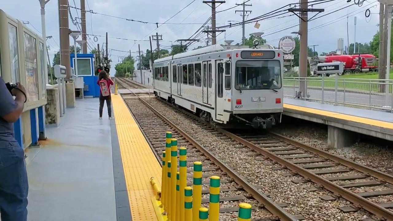 Pittsburgh - Light Rail Of PRT Volume 1