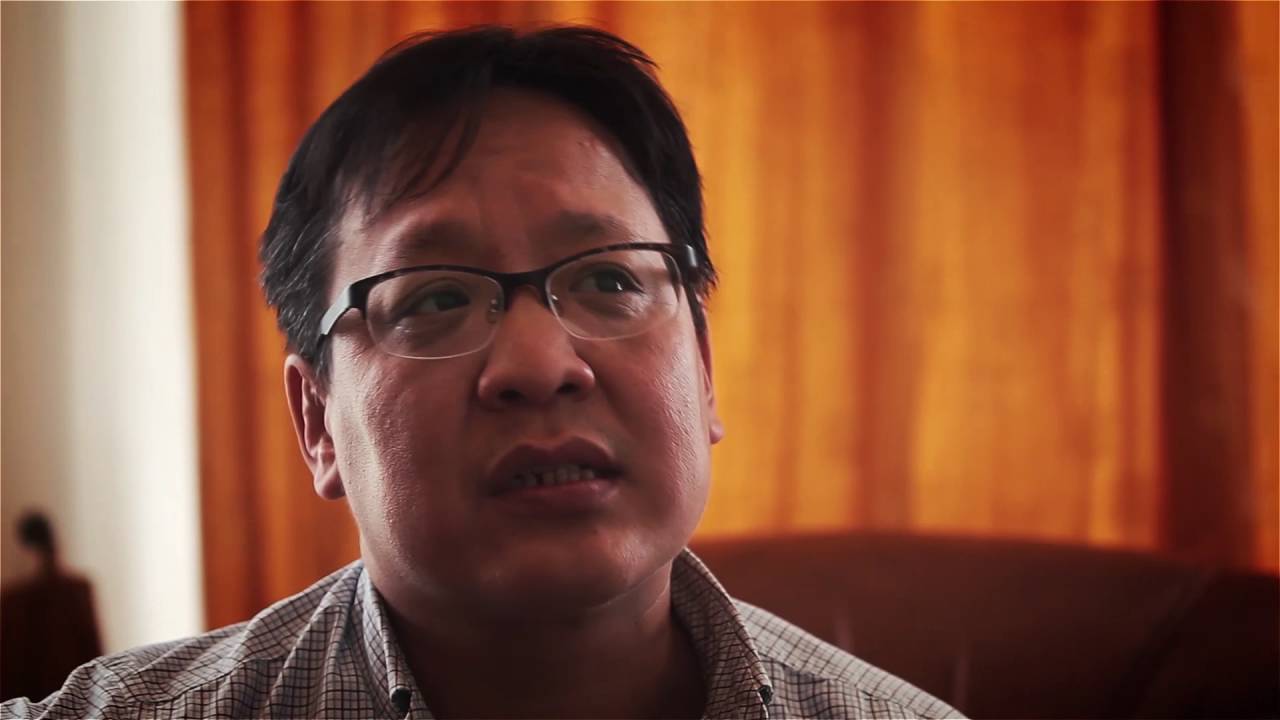 Mongolian ambassador to Hungary singing a hungarian song