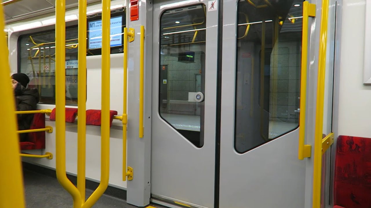 Metro Warszawskie - Przejazd pociągiem Škoda Varsovia #80 - Linia M1 Młociny - Pole Mokotowskie