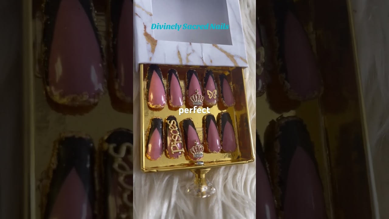 Press on Nails by Latill instagram: @divinely.sacred