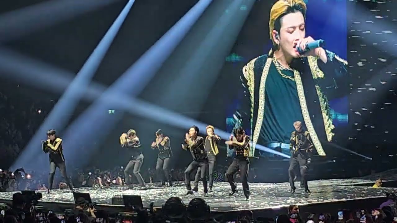 Hala Hala (Heart Awakened, Live Alive) - Ateez Live in London | The Fellowship: Break The Wall Tour