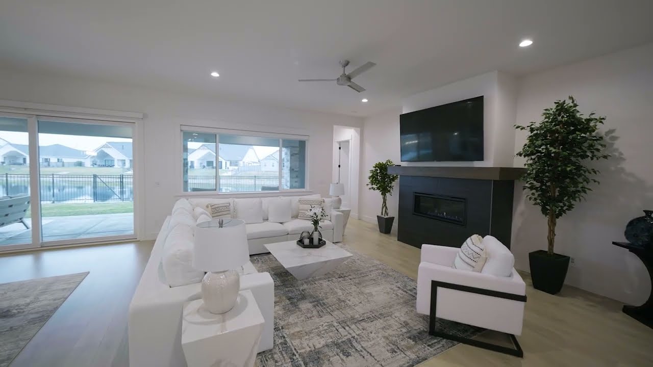 207 S. Eagles Roost Way, Eagle | 4 Bedrooms | 4.5 Bathrooms | 3,175 SQ FT.