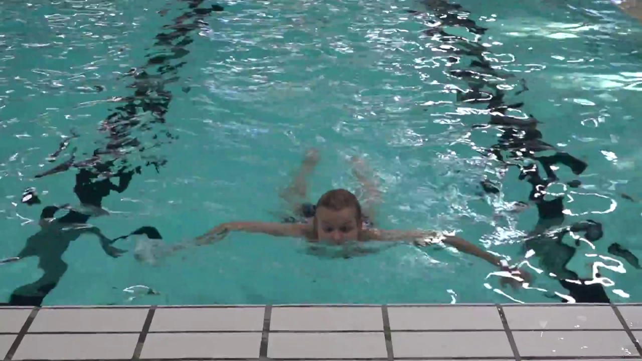 Castricummers fel gekant tegen zwembad in hun woonwijk | NH Nieuws
