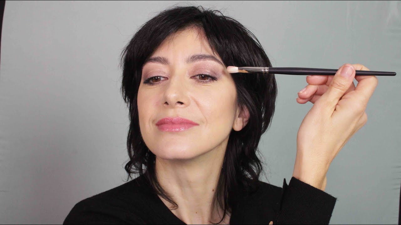 Make up occhi facile con 1 matita e 1 ombretto