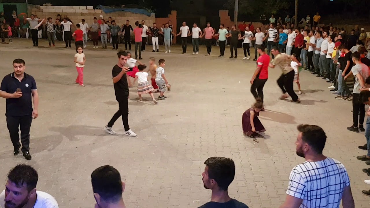 GRUP EVRENSEL  HİSAR KÖYÜNDE DİLAN VE GRANİ  COŞUYOR