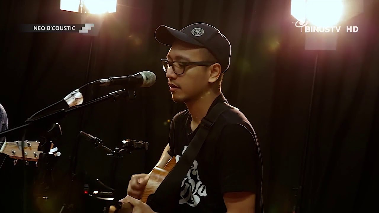 MARCOMARCHE - Alien Without Glasses | Live at NEO B'COUSTIC
