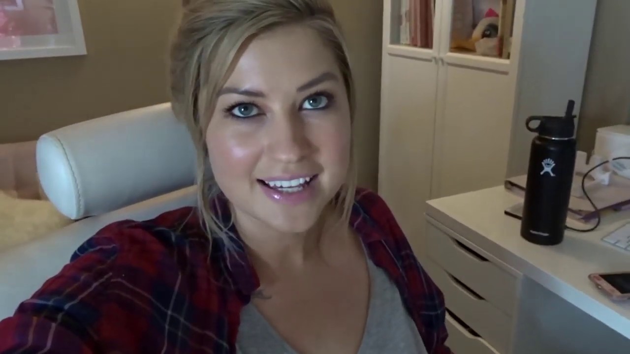 VLOG | GROCERIES/TARGET HAUL & DECORATING FOR CHRISTMAS