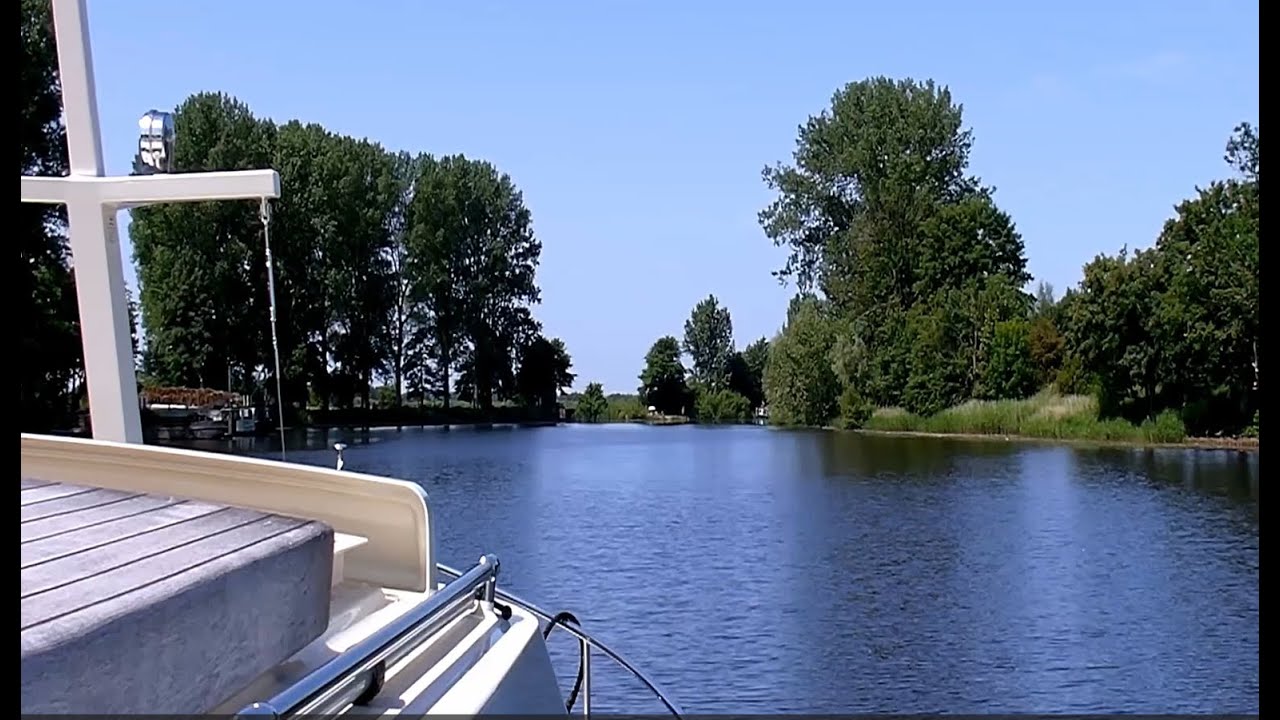 Jan Cornelius LAAT MI DRIEVEN (Unnerwegens mit mien Boot)