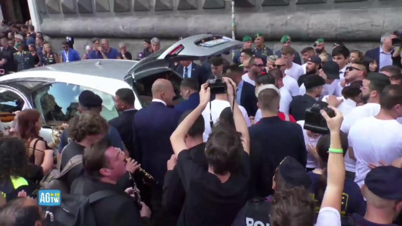 Napoli, funerali di Stato per Giovanbattista Cutolo [DIRETTA]