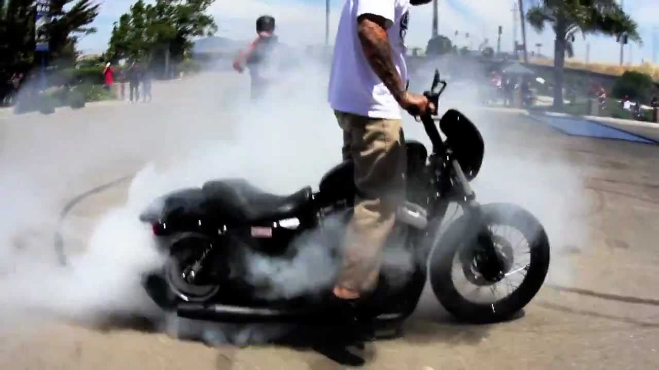 Harley Wheelies & Crash