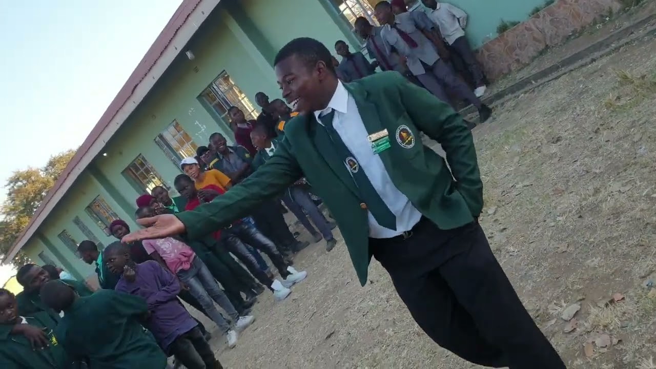 The Presenter presents show