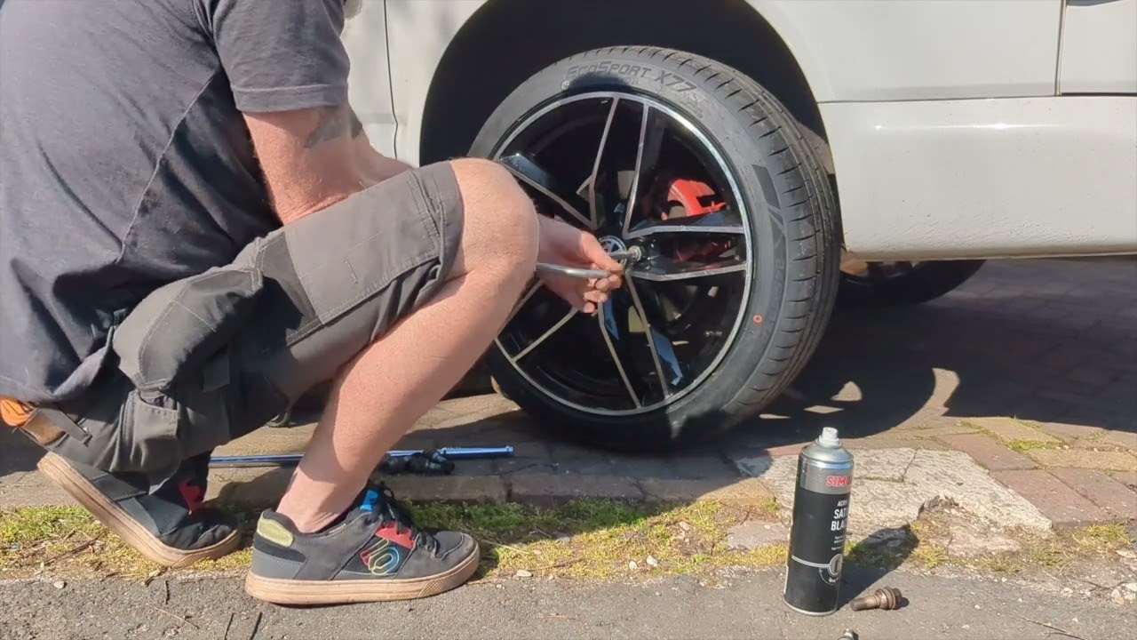 VW amerok wheels onto a transporter