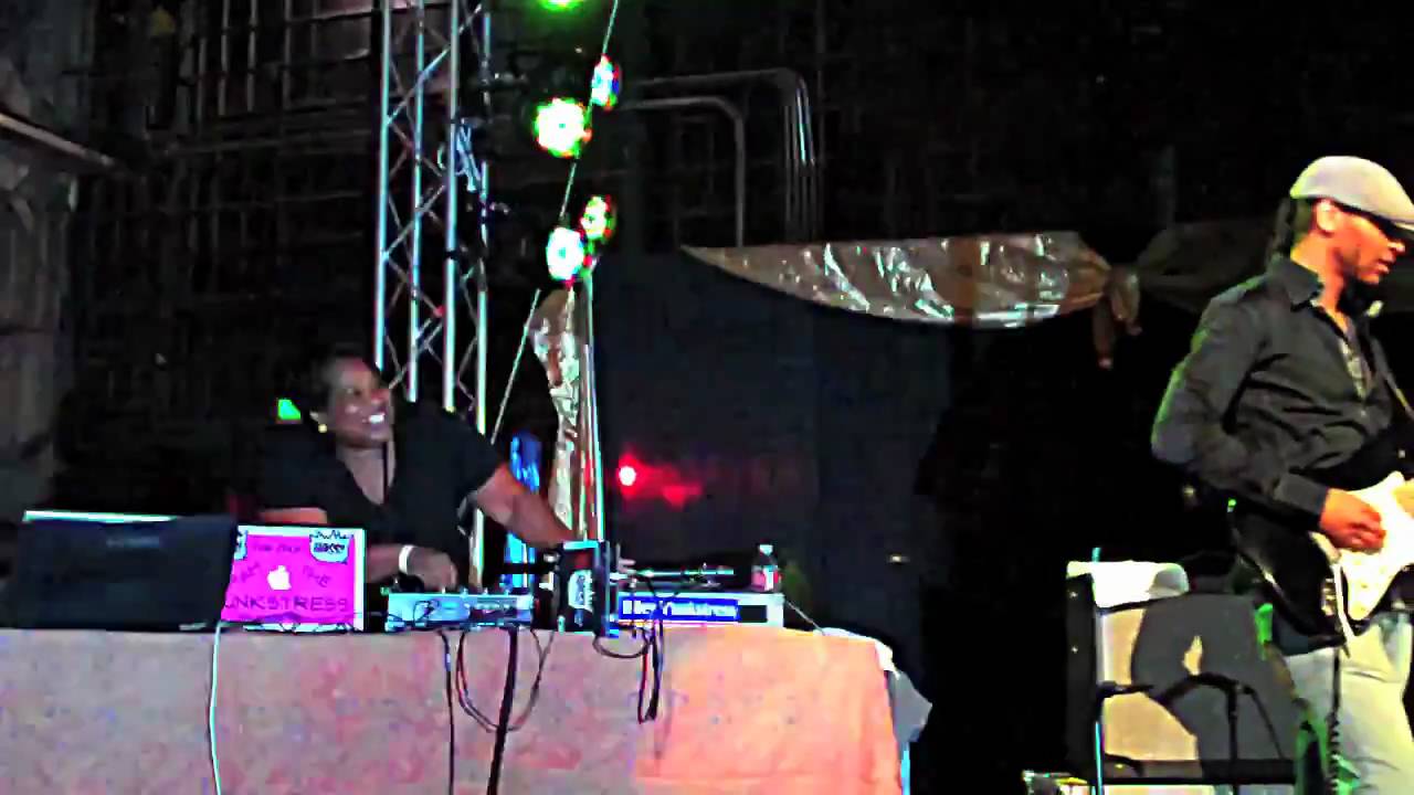 Pam The Funkstress tears it up at Deep Green Fest in Richmond, CA