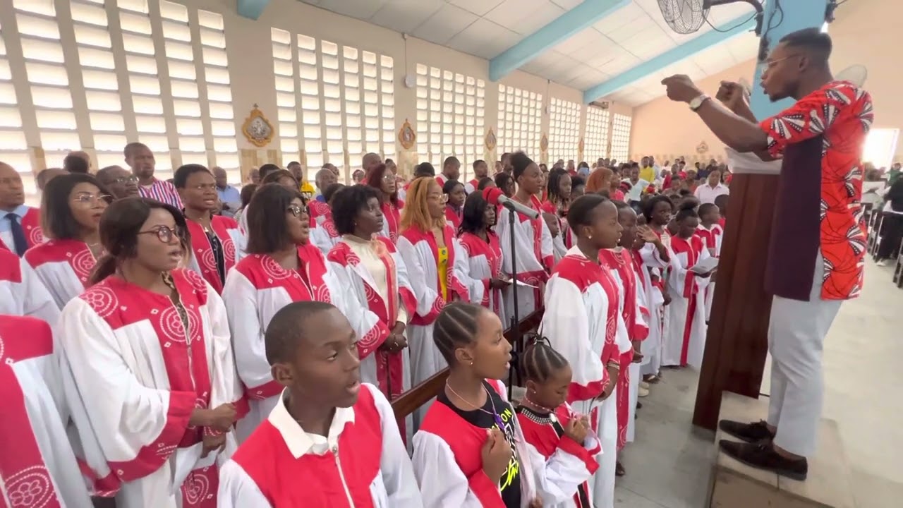 Agnus-dei Sainte Bernadette ✨( Chorale Regina Mundi )
