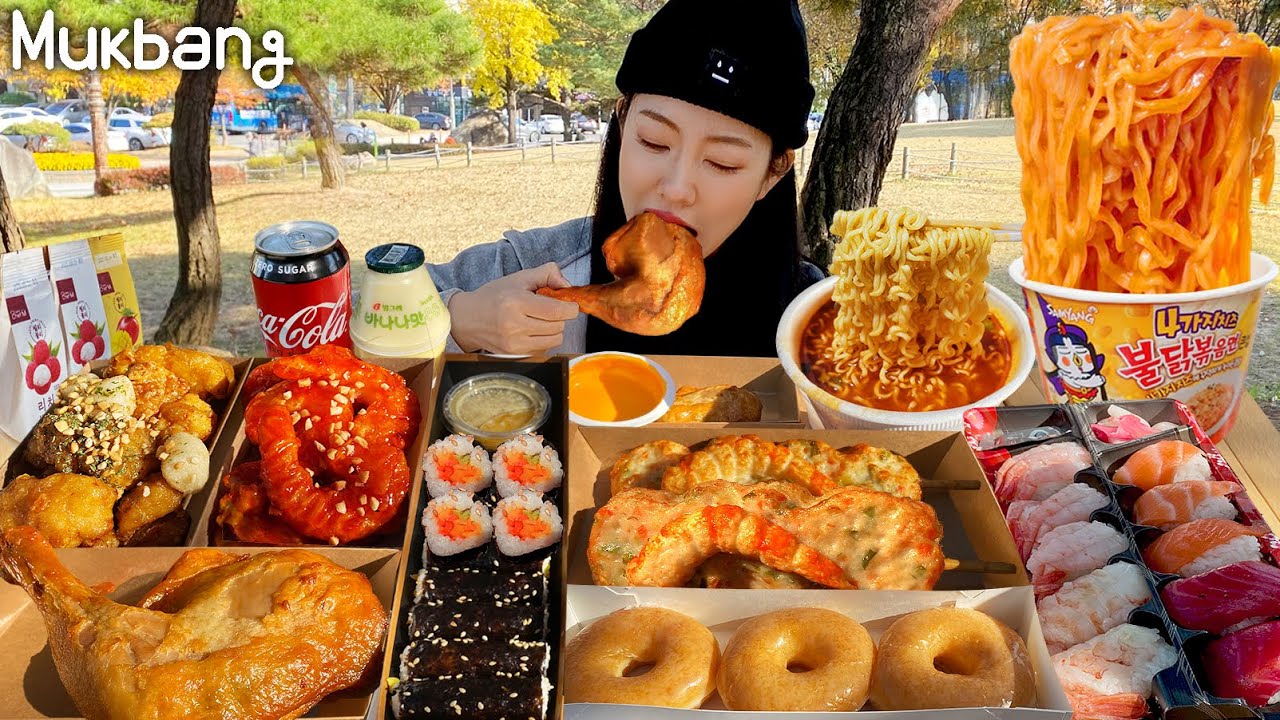 Пикник Мукбанг🍱Сладкий курица 🍝Спичные ноди 🍣 Суши 🍙 Кимбап, магазин удобств еда шоу
