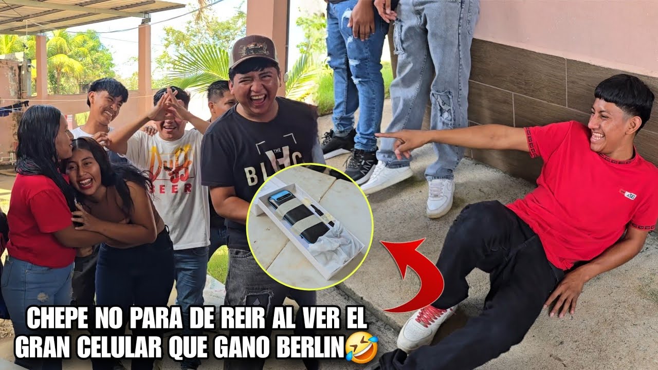 CHEPE Se Burla En La C4ra De BERLÍN Al Ver El Gran Teléfono Que Se Gano🤣Todos Empezamos a REÍR😂‼️
