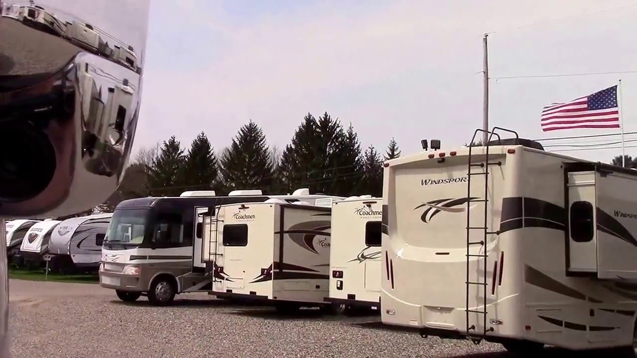 2017 THOR VEGAS 25.4 RECREATIONAL UTILITY VEHICLE