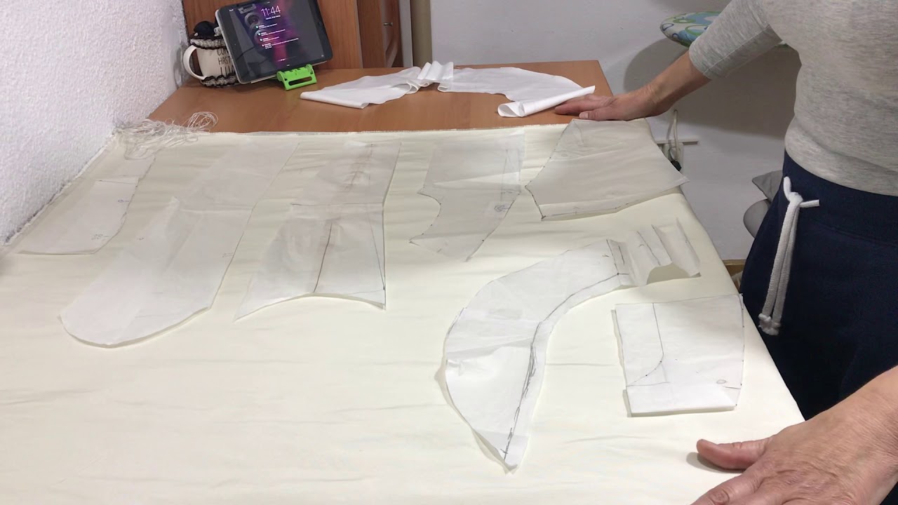 Corpiño de fallera ( colocación de patrón en la tela )