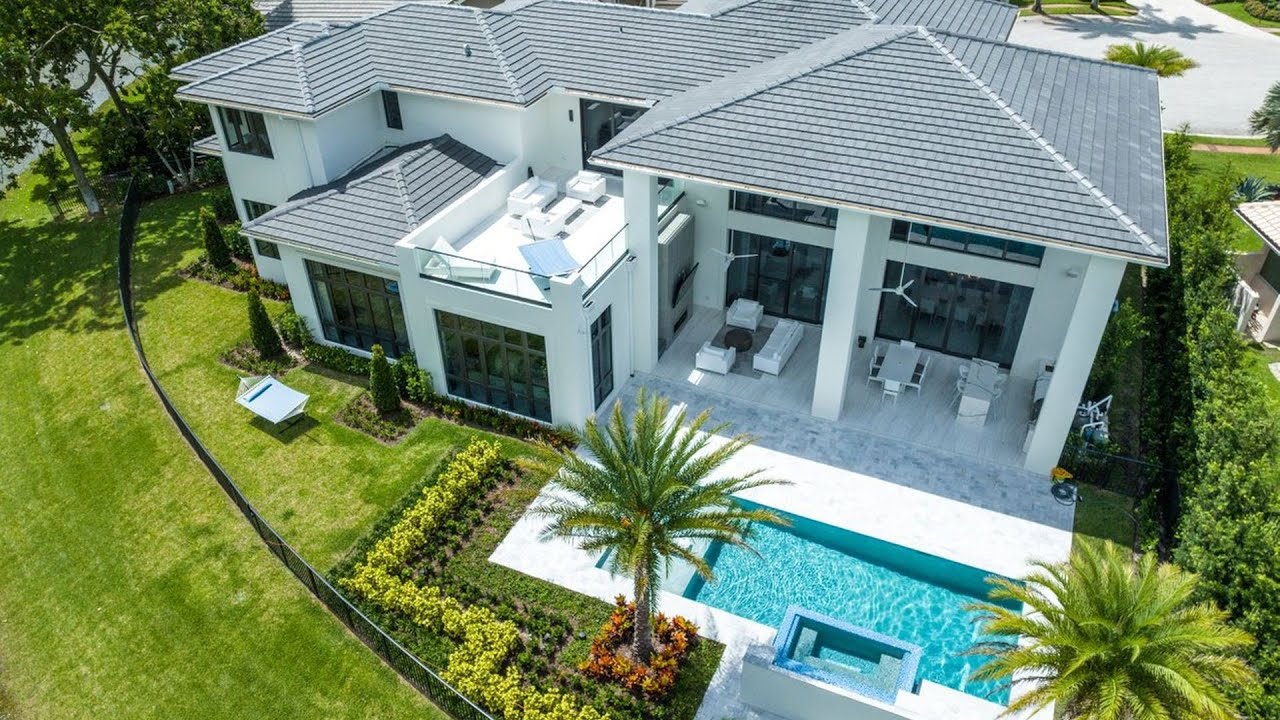 $6,995,000! Magnificent NEW CONSTRUCTION home in Boca Raton with resort style outdoor area