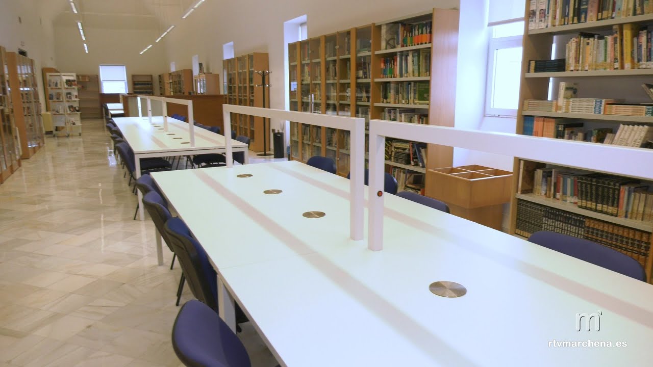 Conocemos el nuevo mobiliario instalado en la biblioteca municipal