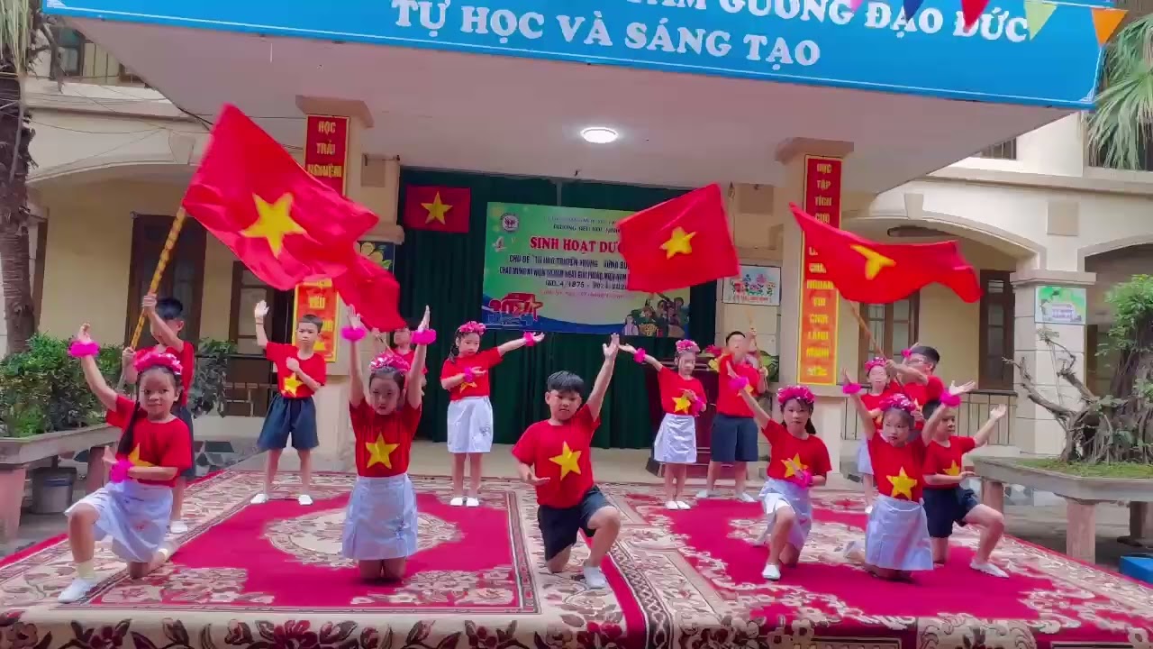 Tiểu học Ninh Sở- Nhảy liên khúc Tiến về Sài Gòn và Như có Bác Hồ trong ngày vui đại thắng.