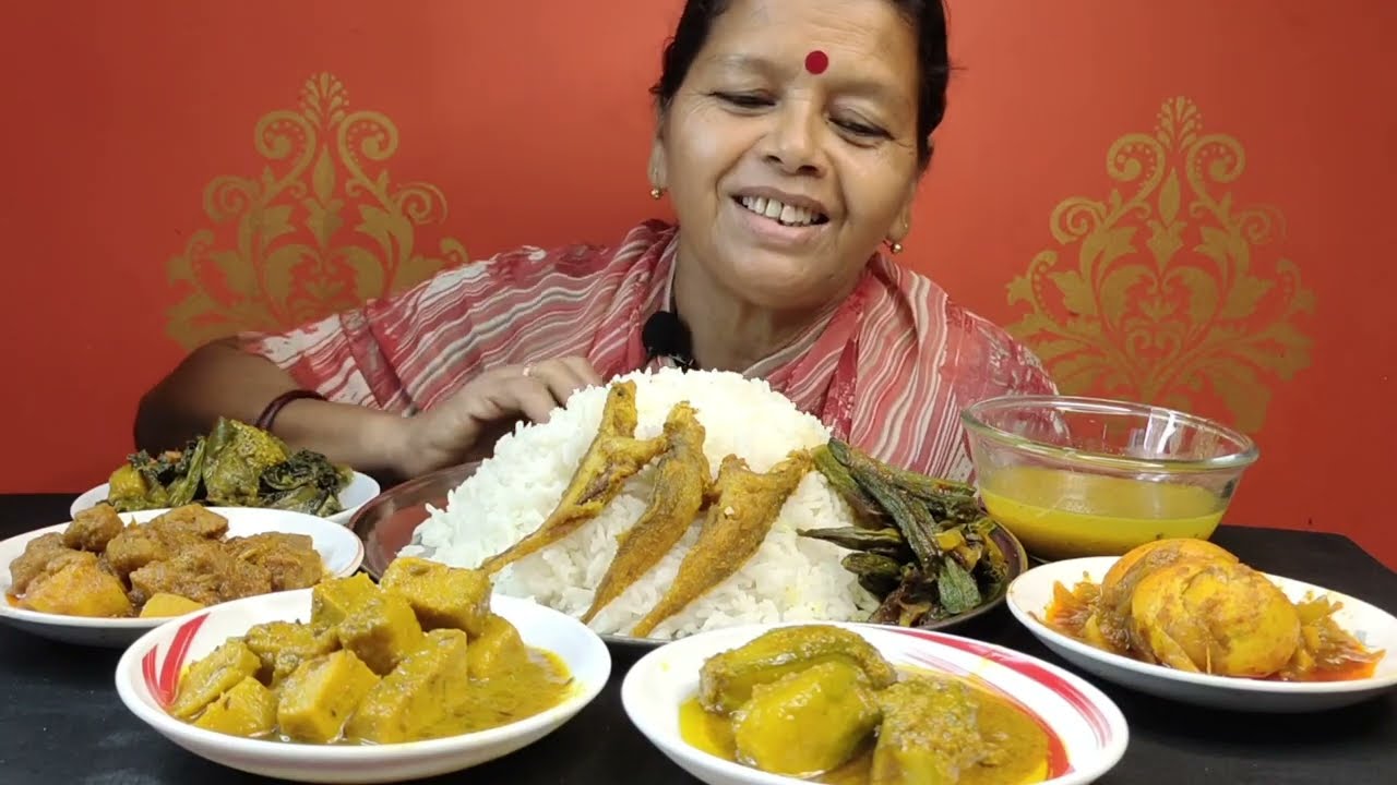 EATING HUGE RICE,VENDIR JHAL,DAL,SOYABIN CURRY MACH VSJA,EGG KOSHA,BIGBITES।।