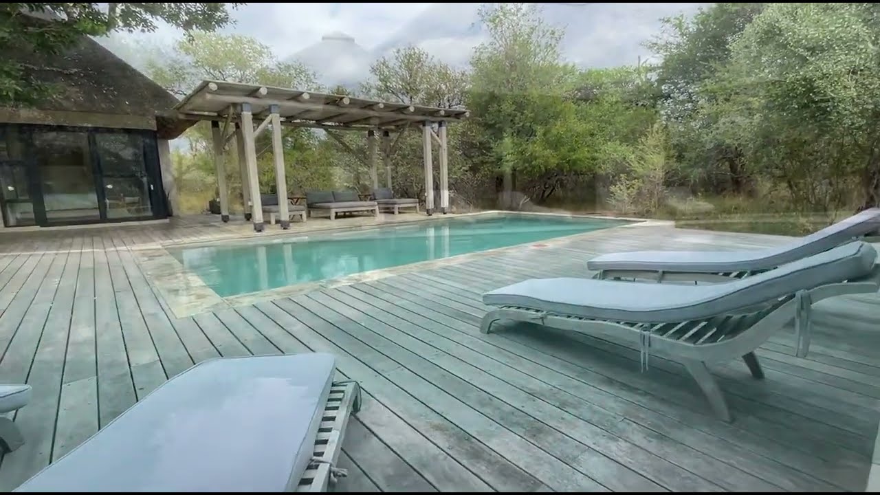 Villa Appelblaar - stunning 4 bedroom villa on Zandspruit Estate - #hoedspruit