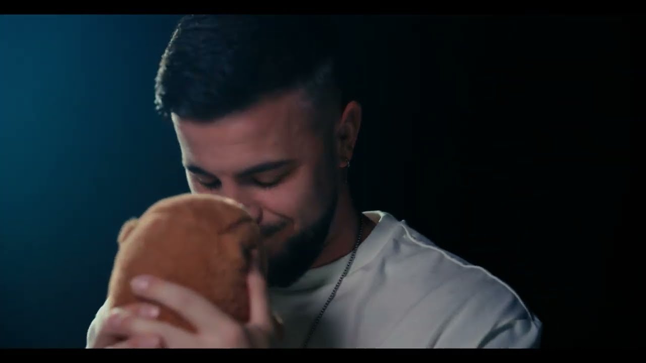 Ra&uacute;l Camacho - Eres lo primero (Videoclip Oficial)