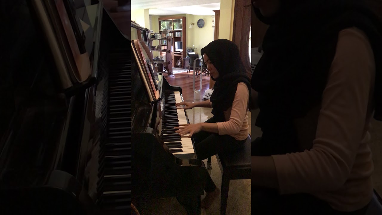 Iqbal M - Kota Memujuk (Piano Cover)