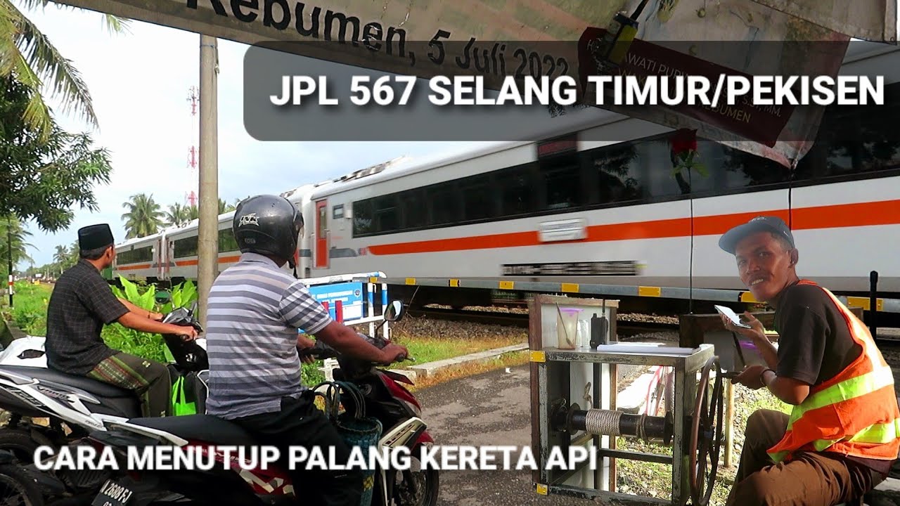 CARA MENUTUP PALANG KERETA API!!! FAJAR UTAMA YOGYA NGEBUT DI JPL 567 SELANG TIMUR/PEKISEN (DISHUB)