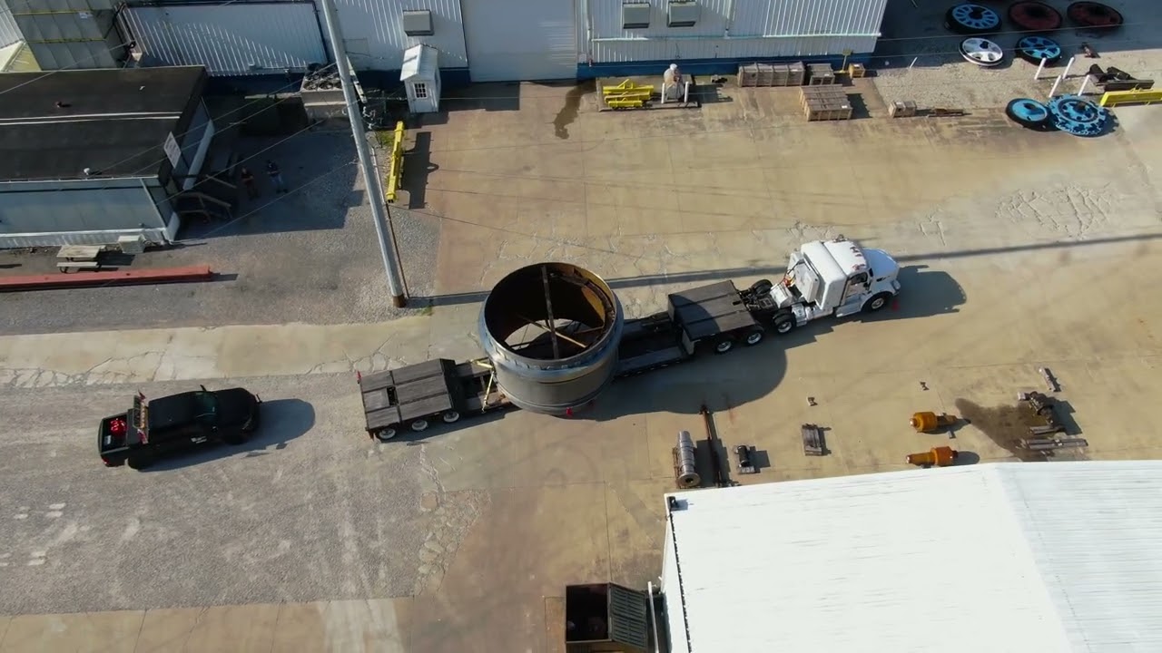 Buchanan delivers this huge Steel Vessel Generator, taking it from Princeton, IN to IL