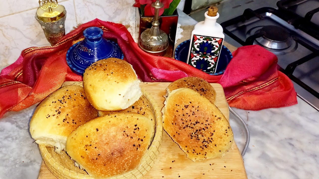 خبز العيد لذيذ وسهل التحضير في البيت