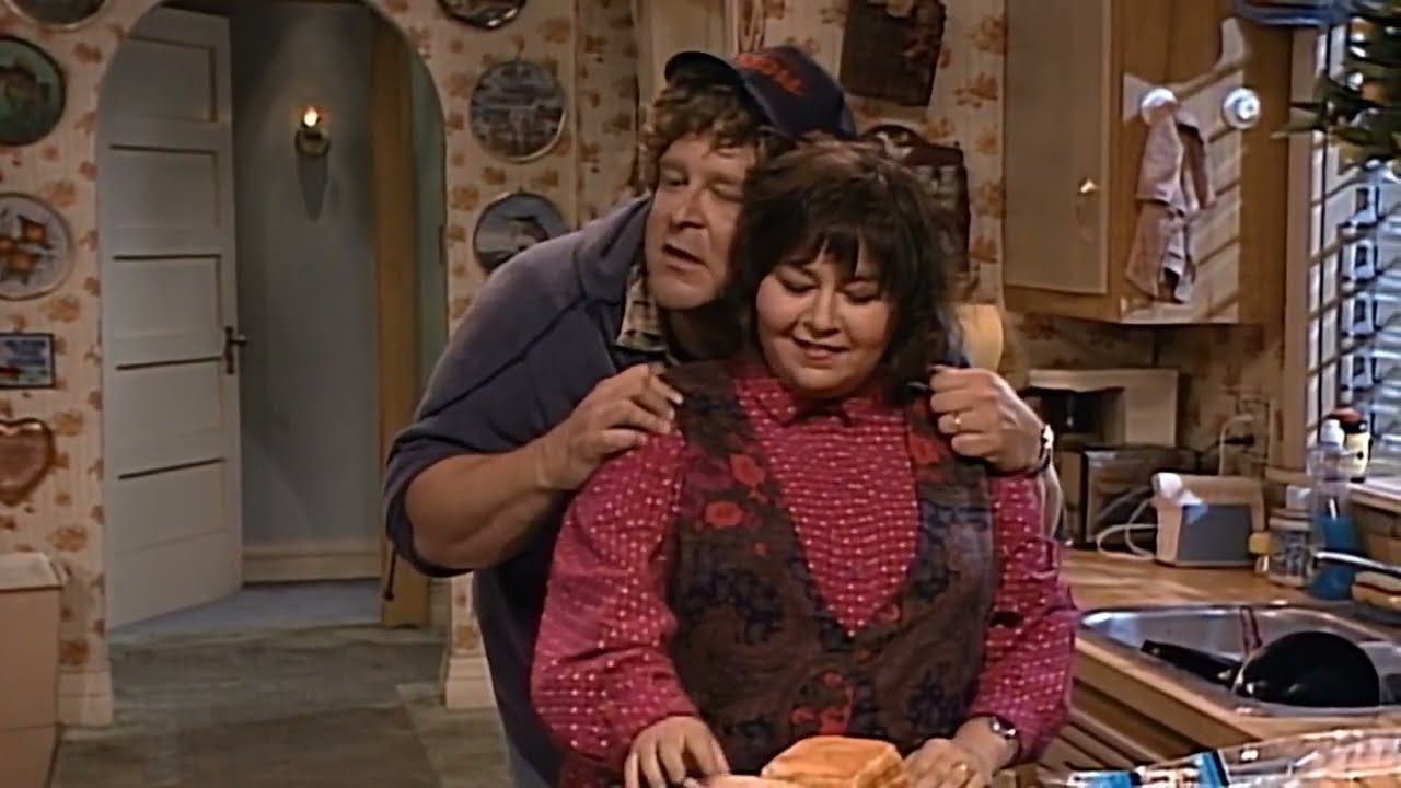 Roseanne | Love, Laughter, and Poker Night Drama - Arnie's Arrival Sparks a Roseanne Kiss Scanda