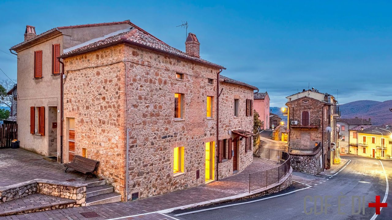 Visita dell'immobile | Allerona (TR), Italy | Palazzo ristrutturato sulla piazza principale