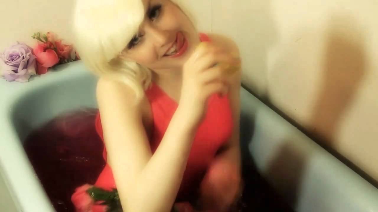 Lilla Lovis - Spottar Aldrig Ut