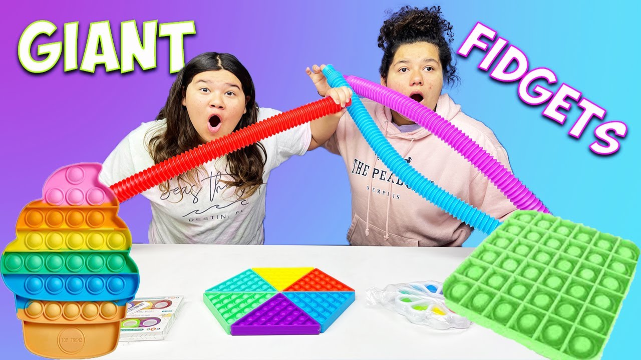 REVIEWING GIANT FIDGET TOYS - WORLD'S LARGEST POP IT FIDGETS!!
