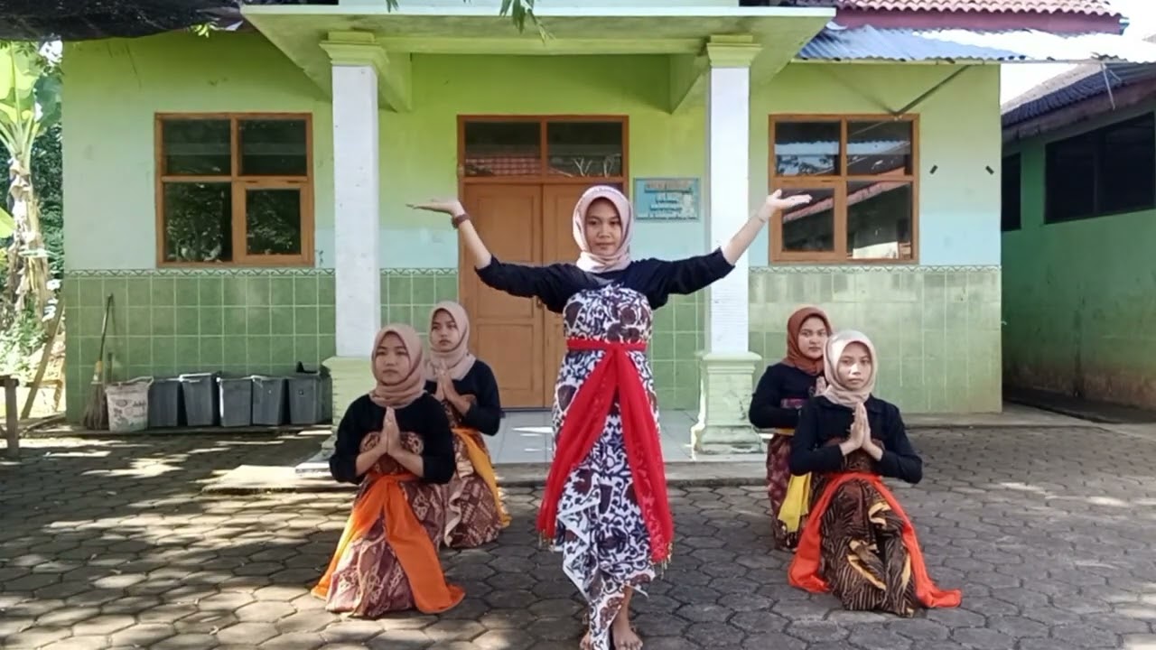 Tari Roro Jonggrang || Kelas X || X AKL 1 || KurMer || SMK || Tari Bertema || Proyek Kelompok