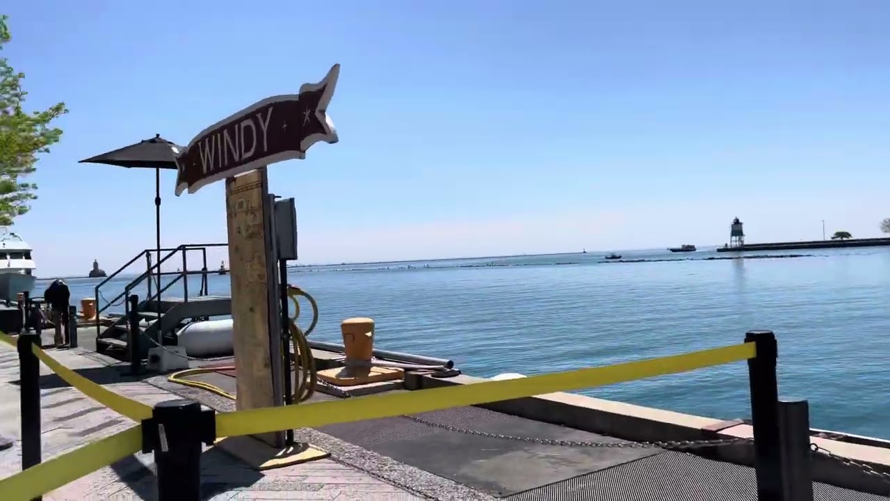 Navy Pier Chicago Illinois ( May 21, 2023 )