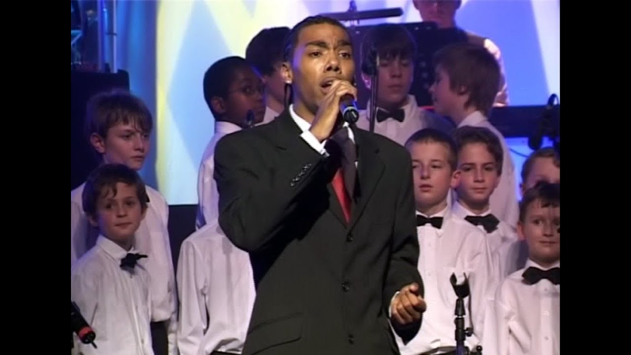 Les Petits Chanteurs d'Asnières - An American Trilogy ( Gala 2006)