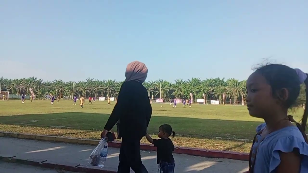 Pemain sepak bola