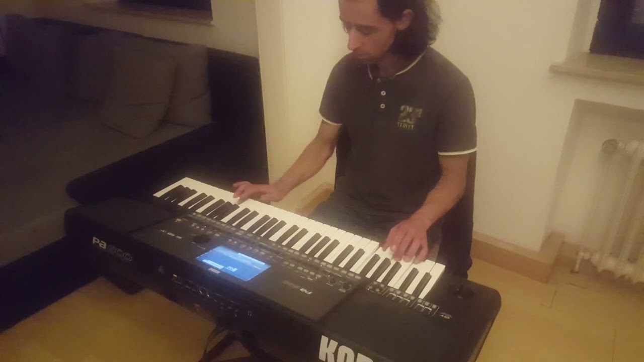 Nazar Eyle Korg PA 600 QT