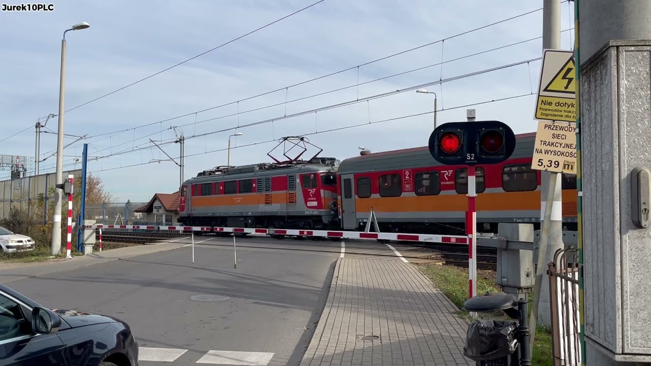 Przejazd kolejowy Mosina, ul. Farbiarska // Polish Railroad Crossing